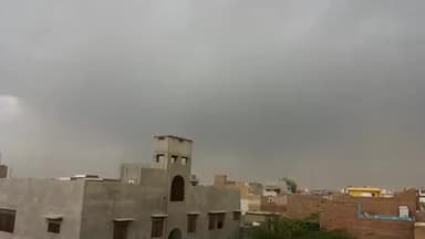 bikaner में मौसम ने खाया पलटा, धूल आंधी के बाद हल्की बूंदा बांदी, तापमान गिरा। मौसम विभाग ने लू की दे रखी थी सूचना #heat