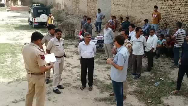 #नेपाली बहादुर की साथी ने की पीट पीट कर हत्या # शव को पोस्टमार्टम के बाद सौंपा परिजनों को
