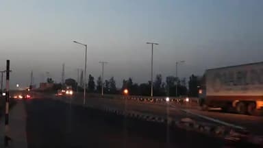 छटीकरा ओवरब्रिज पर लगी लाईटें सफेद हाथी हो रही साबित,विभाग की लापरवाही से रहता है अंधेरा
﻿@rahulthakur92
#NHAI#Dm#Mvda