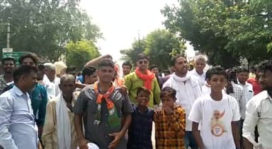 #Alwar_Result
बड़ी खबर : अलवर लोकसभा सीट से भाजपा के महंत बालक नाथ जीते, भंवर जितेन्द्र सिंह को 3 लाख 24 हजार 803 वोटों