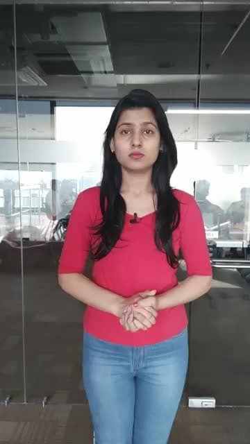 पुलवामा मुठभेड़ की जगह पर जमा हुए लोग, पुलिस ने की घर जाने की अपील #pulwamaattack #terrorist #gundown #martyr