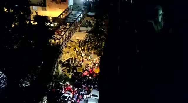 मुंबई के छत्रपति शिवाजी टर्मिनस के पास गिरा फुटओवर ब्रिज, तीन की मौत और कई लोगों के घायल होने की खबर <nis:link nis:type=tag nis:id=footoverbridgecollapse nis:value=footoverbridgecollapse nis:enabled=true nis:link/> <nis:link nis:type=tag nis:id=mumbai nis:value=mumbai nis:enabled=true nis:link/>