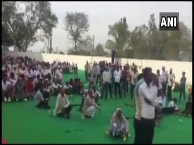 केंद्रीय मंत्री महेश शर्मा ने प्रियंका गांधी को बोला 'पप्पी' #loksabha2019 #maheshsharma #priyanka