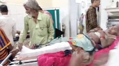 सीतापुर: नऊवा अंबरपुर ग्राम पंचायत में अज्ञात कारणों से बेटे ने अपनी मां की जमकर पिटाई, महिला घायल, इलाज जारी