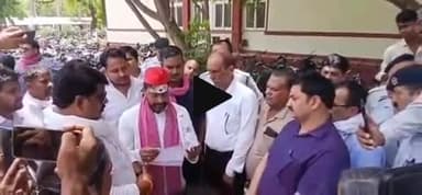 सर सुंदरलाल अस्पताल और ट्रॉमा सेंटर में व्याप्त भ्रष्टाचार एवं प्रशासनिक दुर्व्यवहार के खिलाफ ज्ञापन सौंपा गया