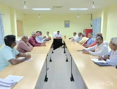 जगदलपुर: बस्तर जिले के भारतीय किसान संघ ने जल संवर्धन को लेकर भू वैज्ञानिकों व जल संसाधन के अधिकारियों के साथ रायपुर में की बैठक