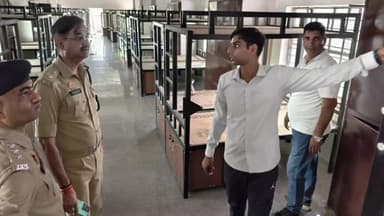 रामपुर: अपर पुलिस अधीक्षक ने पुलिस लाइन का निरीक्षण किया, आरक्षी प्रशिक्षुओं के प्रशिक्षण हेतु आरटीसी की तैयारियों का अवलोकन किया