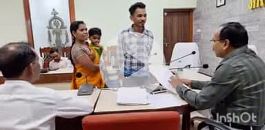 जगदलपुर: जिला कार्यालय में सप्ताह के पहले दिन जनदर्शन का आयोजन, अधिकारियों को आवेदनकर्ताओं की शिकायत का निराकरण करने के निर्देश