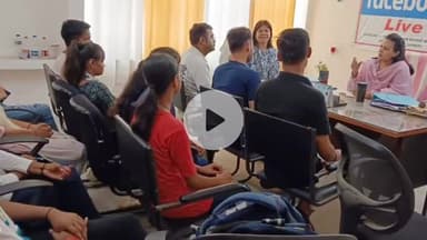 बेतिया: मतदाता जागरूकता अभियान को लेकर तीन दिवसीय कार्यक्रम की तैयारी तेज, स्वीप कार्यों की हुई समीक्षा बैठक