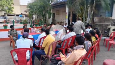 कुडू: कुडू थाना परिसर में बकरीद को लेकर शांति समिति की बैठक, सौहार्दपूर्ण माहौल में पर्व मनाने की अपील