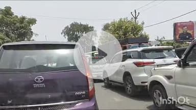 गोपालगंज: थावे-गोपालगंज मुख्य मार्ग पर भीषण जाम, तीन घंटे तक वाहन सवार रहे परेशान, डीएसपी ने कहा होगी कार्रवाई