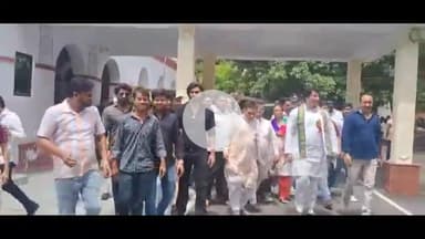 इटावा: खाद्य सुरक्षा एवं मानक अधिनियम के विरोध में व्यापारियों ने कलेक्ट्रेट में दिया ज्ञापन