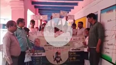 मोहनिया: पीएम श्री प्लस टू आदर्श उच्च विद्यालय बढूपर में मशाल प्रतियोगिता में सफल प्रतिभागियों को किया गया सम्मानित