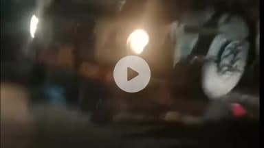 रामगंजमण्डी: निमाना में खड़े ट्रेलर से टकराया ट्रक, केबिन के परखच्चे उड़े, खलासी का पैर कटा, गंभीर हालत में झालावाड़ किया रैफर