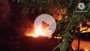 नरपतगंज: फुलकाहा में बिस्कुट फैक्ट्री में लगी आग, लाखों का हुआ क्षति