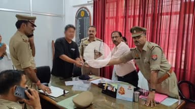 कोल: बन्नादेवी में शातिर अपराधी के खिलाफ थाना पुलिस टीम ने संपत्ति जब्तीकरण की कार्रवाई की