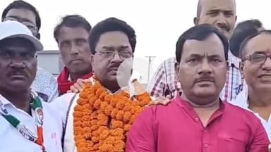 बेरमो: ढोरी में झामुमो पार्टी छोड़ दिगंबर महतो समेत कई समर्थक कांग्रेस में शामिल