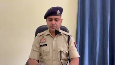 बरेली:छिनैती की घटना करने वाले 04 शातिर अभियुक्तो को दौराने पुलिस मुठभेड़ गिरफ्तार करने व कब्जे से छिनैती का माल बरामद