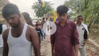 वार्ड नंबर 25 से आरती शाक्य ने किया जनसंपर्क