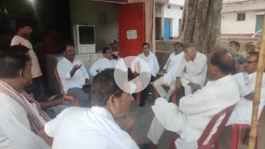 नबीनगर: चरण बाजार में पूर्व सांसद ने पीड़ित परिवारों से की मुलाकात, घटना की कड़ी निंदा की