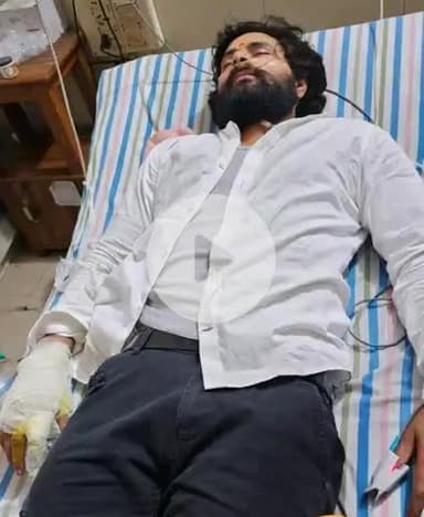 #दुखद_खबर

आज सुबह जौनपुर जनपद के जाने माने समाज सेवी,
#मुरली_वाले_हौसला के नाम से मशहूर, हजारों गरीबों के मसीहा सदैव ही असहायो की मदद करने वाले  ऐसे मददगार, पशुओं का संरक्षण (बचाव) करने वाले करने वाले मुरली वाले हौसला जब आ