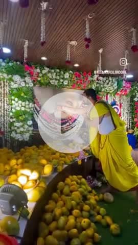 #नीमकरौरीधामइंदौर
#neemkarolimaharajji #neemkarolibabaashramtaos #neemkarolibaba❤️ #neemkarolibabaquotes #today