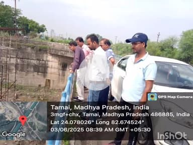 सिंगरौली: नगर निगम आयुक्त ने सेमरा बाबा के पास बहने वाले सूर्या नाले का निरीक्षण किया, आवश्यक निर्देश दिए