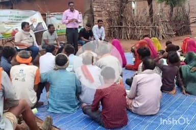 श्योपुर: कृषि वैज्ञानिक व अधिकारियों का दल 3 गांवों में, विकसित कृषि संकल्प अभियान के तहत किसानों को दी जानकारी