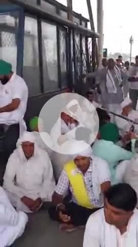 बहादुरगढ़: विभिन्न किसान संगठनों ने मंगलवार को रोहद टोल प्लाजा कुछ देर के लिए करवाया फ्री