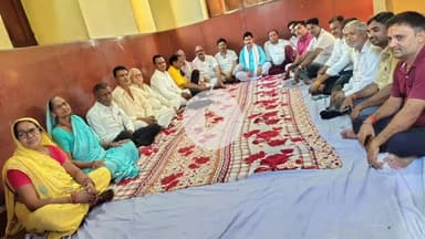 कुटुंबा: अंबा के सतबहिनी मंदिर परिसर में आद्रा मेला की तैयारी को लेकर बैठक, रंग रोगन व लाइटिंग व्यवस्था का निर्णय