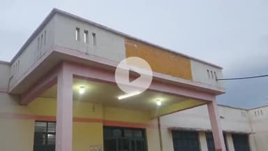 मिलक: कमोरा गांव के पास एक तेज रफ्तार अज्ञात वाहन ने बाइक सवार युवक को मारी टक्कर, युवक की मौके पर दर्दनाक मौत