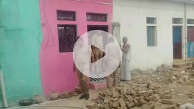 झांसी: आबकारी विभाग की टीम ने फिल्टर चौराहा और पंचवटी रेलवे क्रोसिंग पर शराब के अड्डों पर छापा, 2 लोगों पर मुकदमा दर्ज