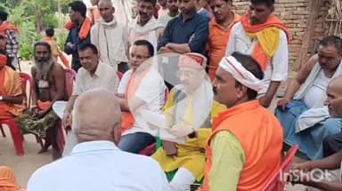 नानपारा: गुलमा गांव के प्राचीन बजरंगबली मंदिर पर विशाल भंडारे का आयोजन, ब्लॉक प्रमुख ने किया शुभारंभ