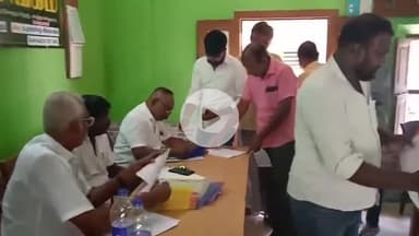 சாத்தான்குளம்: வர்த்தக சங்க அலுவலகத்தில் தேர்தலை முன்னிட்டு வேட்பு மனு தாக்கல் நடைபெற்றது