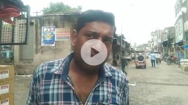 खबर औरैया से फूलमती मंदिर के पास गली में होता है जलभराव और रहती है गंदगी