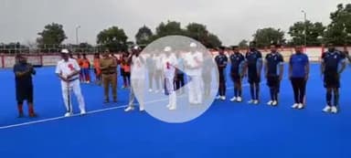 इटावा: ज्योतिबा फुले स्पोर्ट्स स्टेडियम में कानपुर जोन की 27वीं अंतर्जनपदीय पुलिस हॉकी प्रतियोगिता का उद्घाटन एसएसपी ने किया