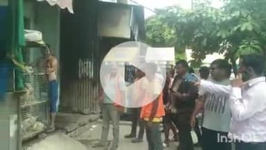 औरैया: शहर के इटावा रोड स्थित नाले पर किए गए अतिक्रमण के विरुद्ध हुई कार्रवाई, 2 मीट की दुकानों के काटे गए ₹5000-₹5000 के चालान