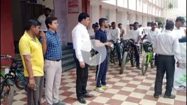 बक्सर: विधानसभा चुनाव को लेकर जिले में मतदाता जागरूकता अभियान शुरू, डीएम ने दिखाई हरी झंडी