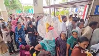 शाजापुर: शाजापुर ज़िला अस्पताल में चार डॉक्टर छुट्टी पर, मरीज़ों को समय पर इलाज नहीं मिल पा रहा, हो रहे हैं परेशान