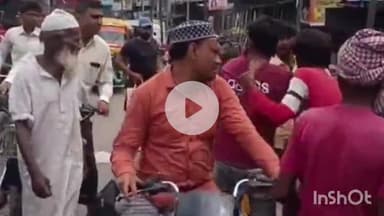 फरीदपुर: फरीदपुर थाना क्षेत्र के साहूकारा मोड पर बाइक टकराने के विवाद में महिला ने युवक को चप्पल से पीटा, वीडियो हुआ वायरल