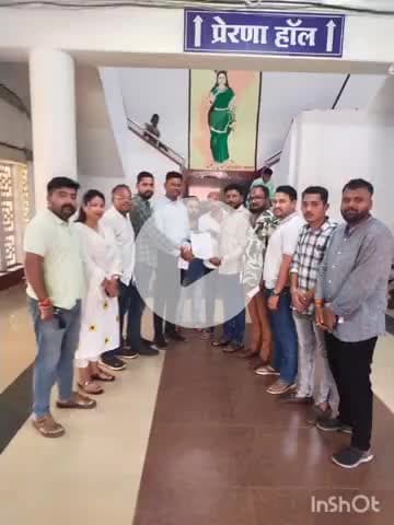 जगदलपुर: जिला युवा कांग्रेस के अध्यक्ष ने राजस्व विभाग में भ्रष्टाचार के खिलाफ तहसीलदार को दिया ज्ञापन