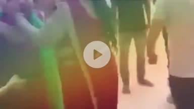 छपरा में अपराधियों ने 17 साल के एक लड़के की दिनदहाड़े चाकू से गोद गोदकर हत्या कर दी
#chapra #hatya #अपराधी
