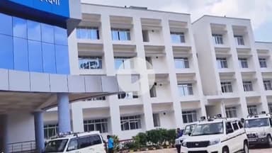 लोहरदगा: उपायुक्त डॉ. कुमार ताराचंद ने नए समाहरणालय भवन का किया निरीक्षण, कमियों को जल्द दूर करने के दिए निर्देश