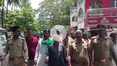 @लखीमपुर_खीरी 
#Lakhimpur_Kheri
सिंचाई के लिए मुफ्त बिजली व बिजली निजीकरण एवम् के लिए ज्ञापन।
Memorandum for free electricity for irrigation and electricity privatization.