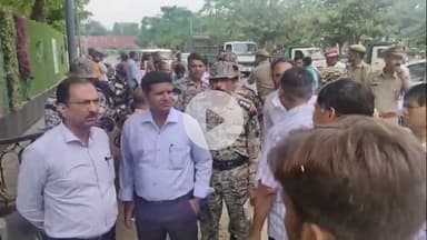 कोल: अलीगढ़ में नगर निगम ने 30 वर्ष बाद सरकारी आवास को कराया कब्जा मुक्त, तत्कालीन अवर अभियंता ने किया था कब्जा