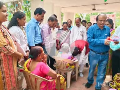 जगदलपुर: धरमपुरा रेडक्रॉस आस्था निकुंज वृद्धा आश्रम सियान वाटिका में दाई बाबा दिवस पर महापौर संजय पांडे ने किया सम्मान