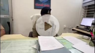 रायसेन: सांची मार्ग पर एसपी ऑफिस के सामने कार ने मोटरसाइकिल को टक्कर मारी, तीन घायल, पुलिस ने मामला दर्ज किया