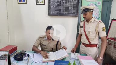 वरीय पुलिस अधीक्षक सारण डा.कुमार आशीष ने जनता बाजार थाना का वार्षिक निरीक्षण