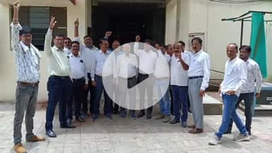 मांगरौल: SDM के खिलाफ चल रहे आंदोलन के 79वें दिन हाई कोर्ट के अधिवक्ता ने मांगरोल आकर दिया समर्थन