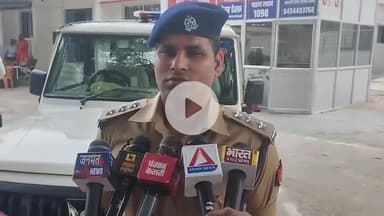 कौशांबी सिराथू लोहदा गांव थाना सैनी के अंतर्गत एक व्यक्ति द्वारा जहर खाने की सूचना पर तत्काल उपचार हेतु अस्पताल भिजवाया गया जहां चिकित्सकों द्वारा मृत घोषित कर दिया गया एवं परिजनों द्वारा दी गई तहरीर के आधार पर थाना स्थानीय पर अभियोग पंजीकृ